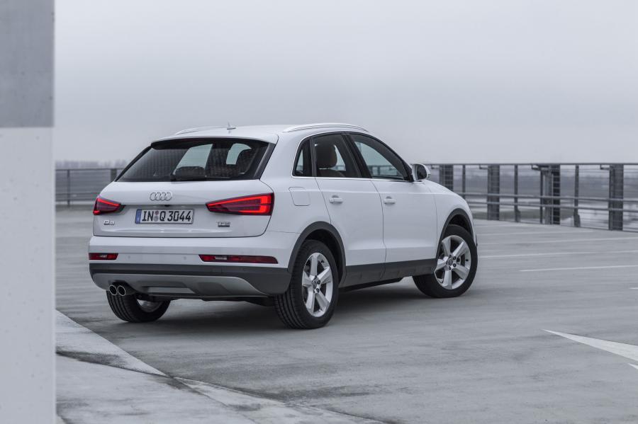  Audi Q3 2.0 TFSI Quattro (8U) 2015 года  (WW) (фото 3 из 8)